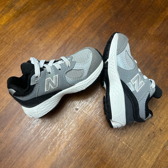 New Balance 2002R Toddler - Picture 1 of 5